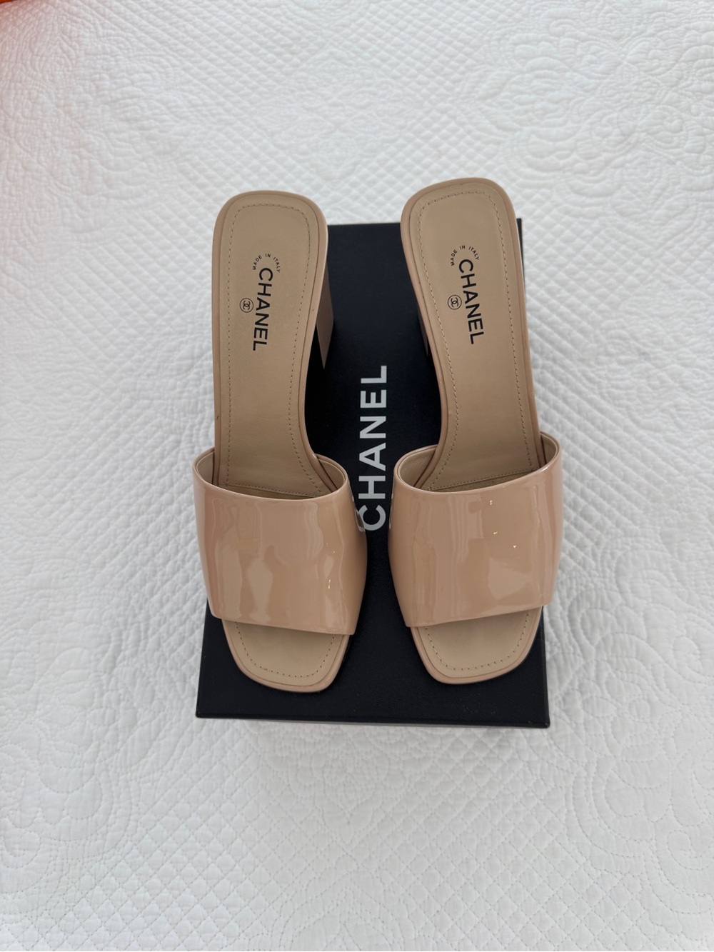 CHANEL Patent Leather Nude Pink Slide Mules